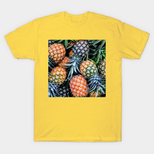 Autumn Pineapple Pattern gift T-Shirt by CONCEPTDVS